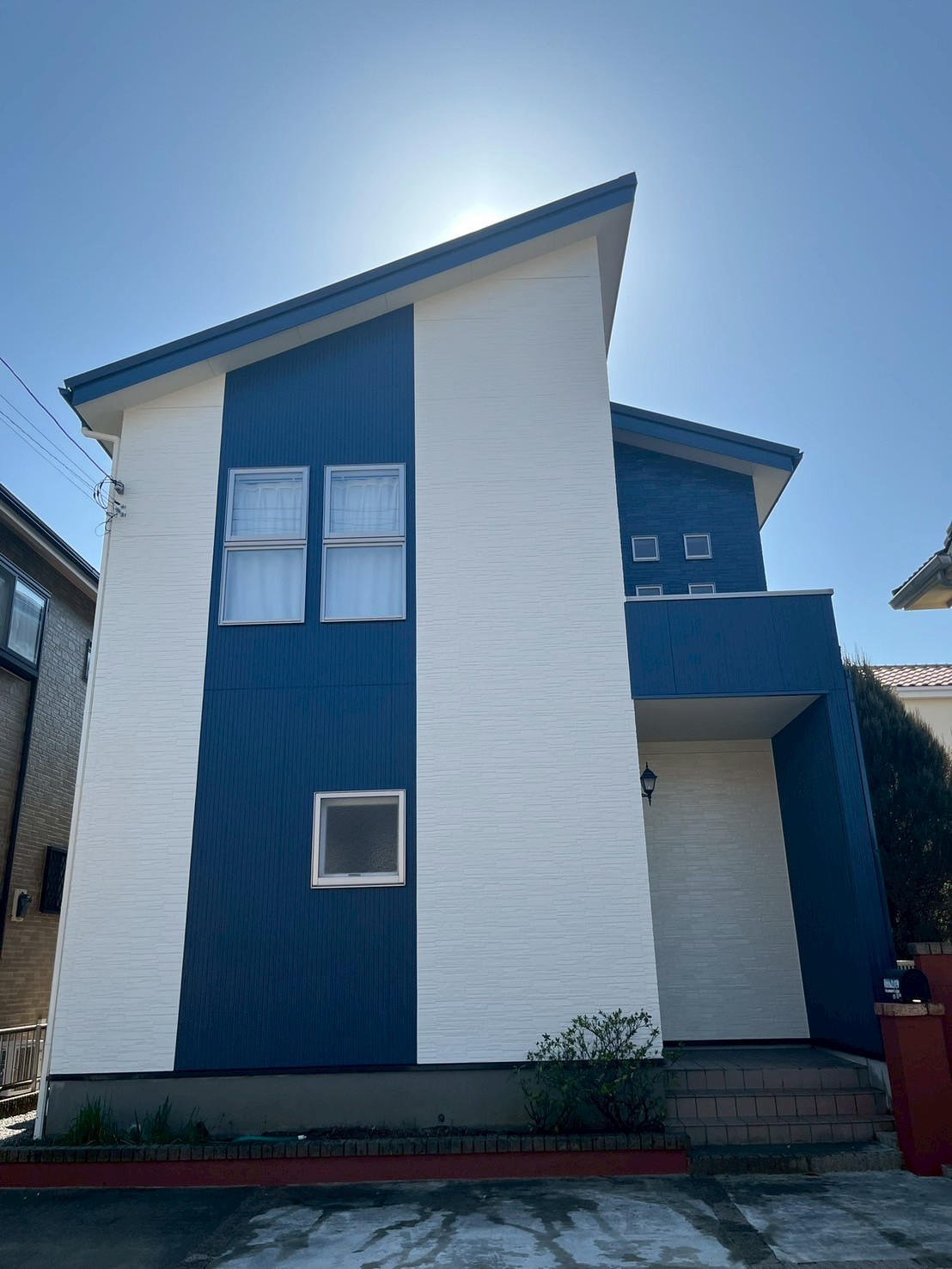 本庄市にて|パミール屋根の劣化を解消！屋根カバー工事・外壁塗装工事が完工しました。